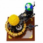 CaDA Solar System Sun, Earth and Moon 865 Pieces (Unassembled Brick Build Kit) - C71004W